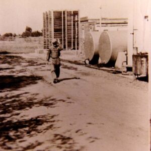 Luis Perasi. Torre de enfriamiento y tanques de combustibles para motores diesel.